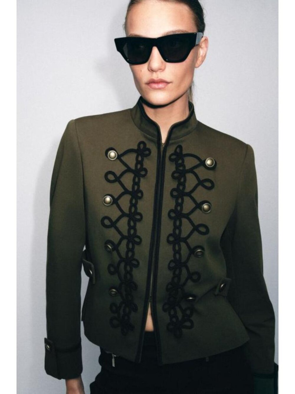 ZARA BLAZER WITH EPAULETS AND FIREMAN CLASP - Picture 1 of 8